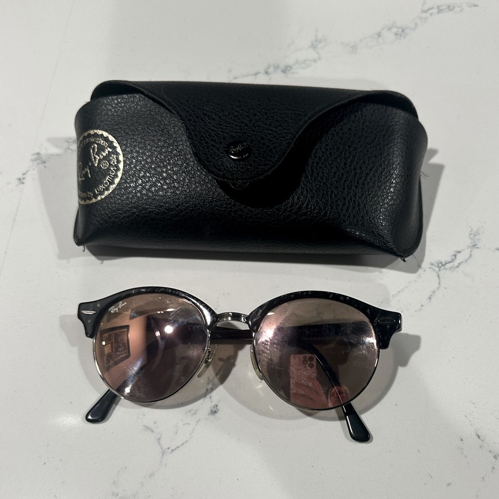 Women’s Ray-Ban Sunglasses